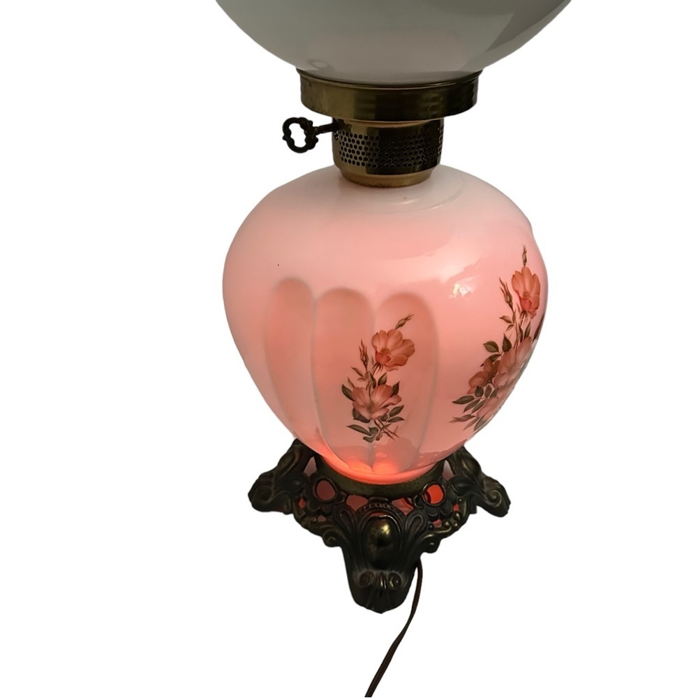 Vtg Hand Painted Floral Bulbous Ceramic Hurricane Parlor Lamp Brass Pedestal 24” - Picture 6 of 17